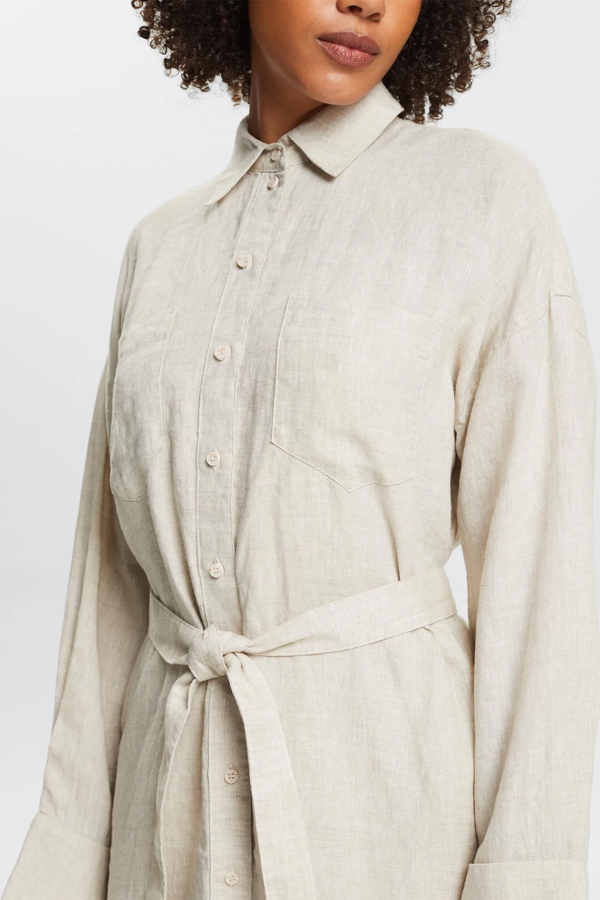 Abito camicia in lino con cintura