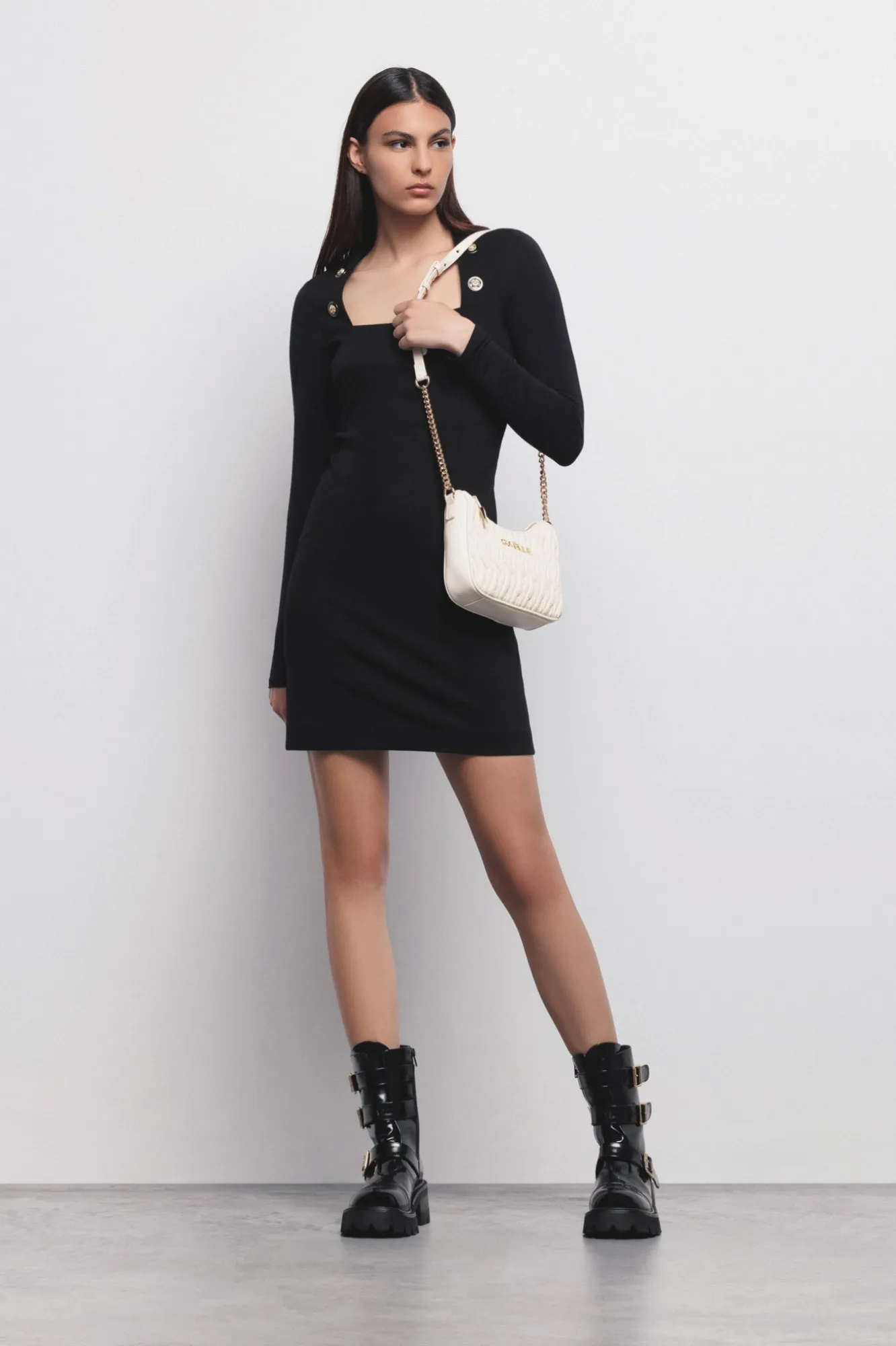 Abito Tubino Con Scollo A Trapezio Nero - Gaëlle Paris
