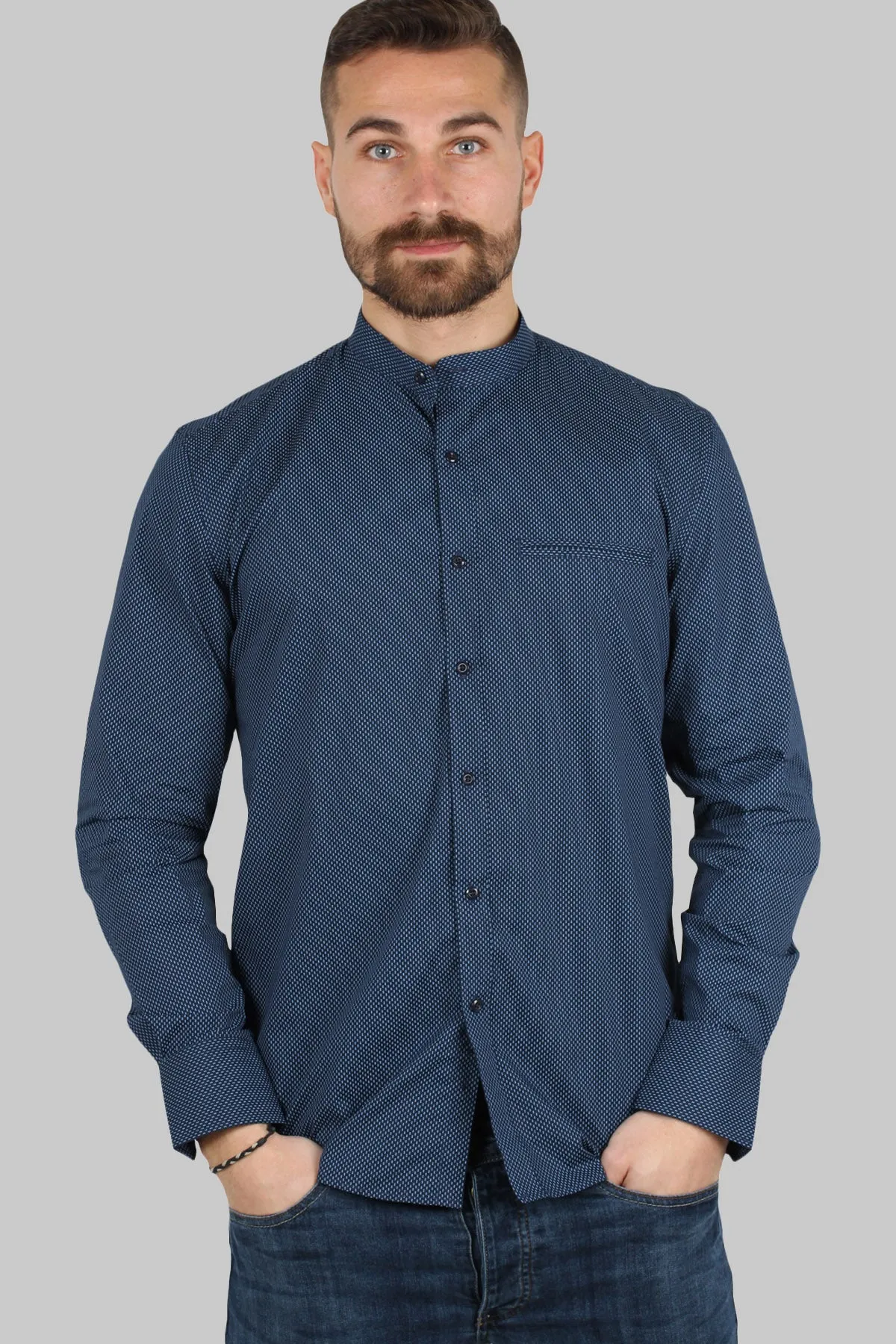 Camicia coreana uomo con microfantasia a contrasto