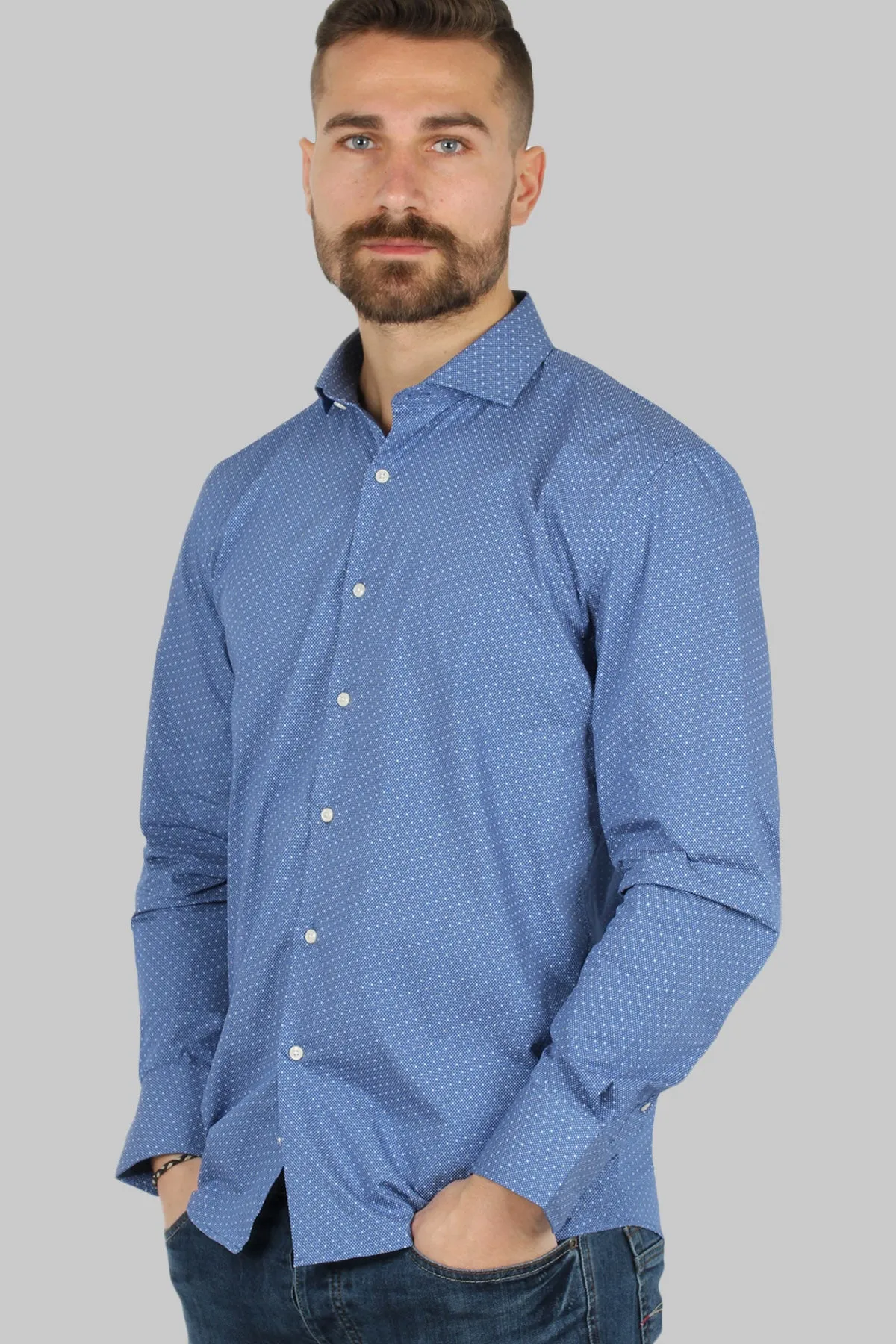Camicia da uomo con microfantasia a contrasto