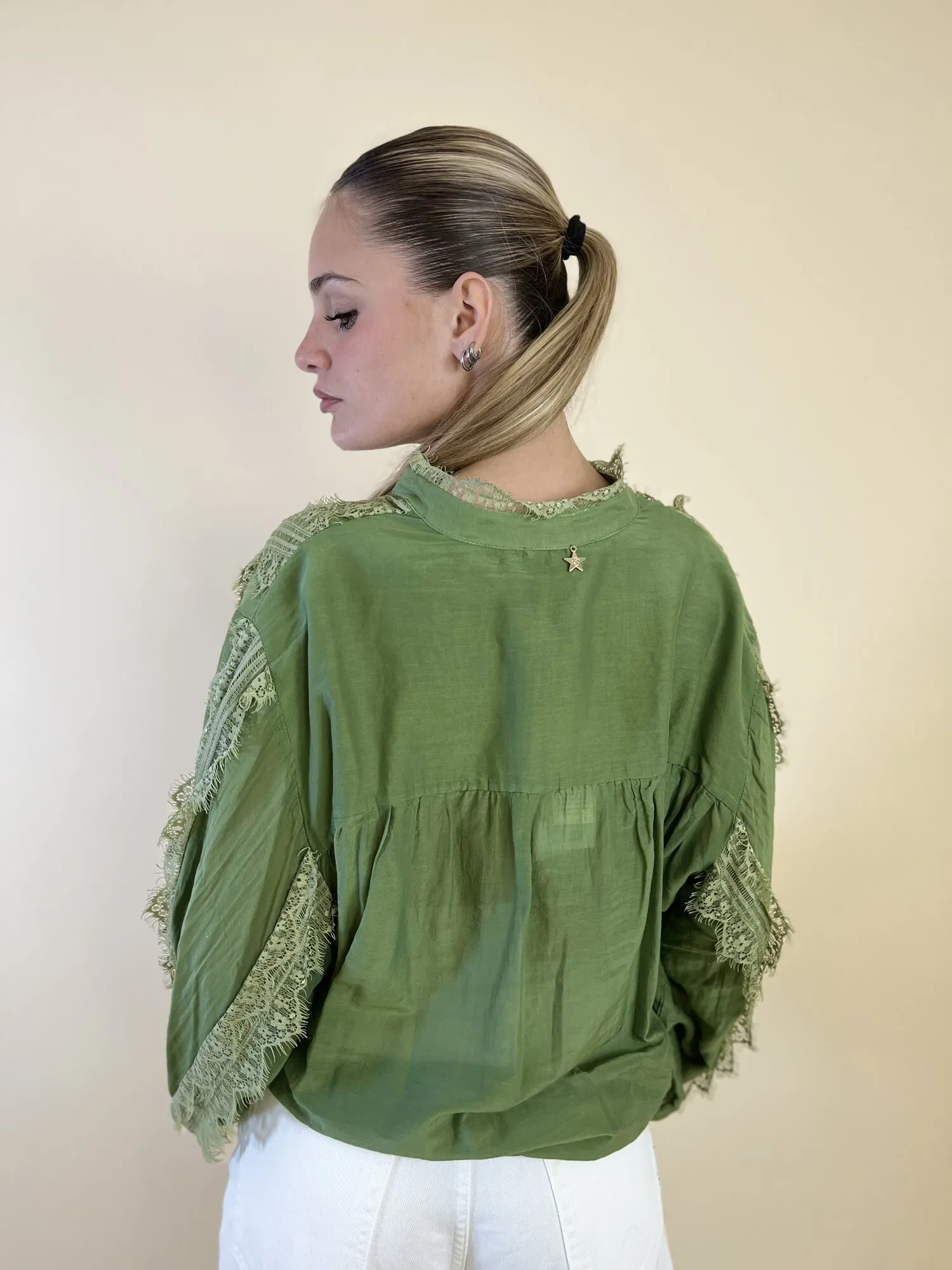 Camicia in lino e pizzo – Souvenir