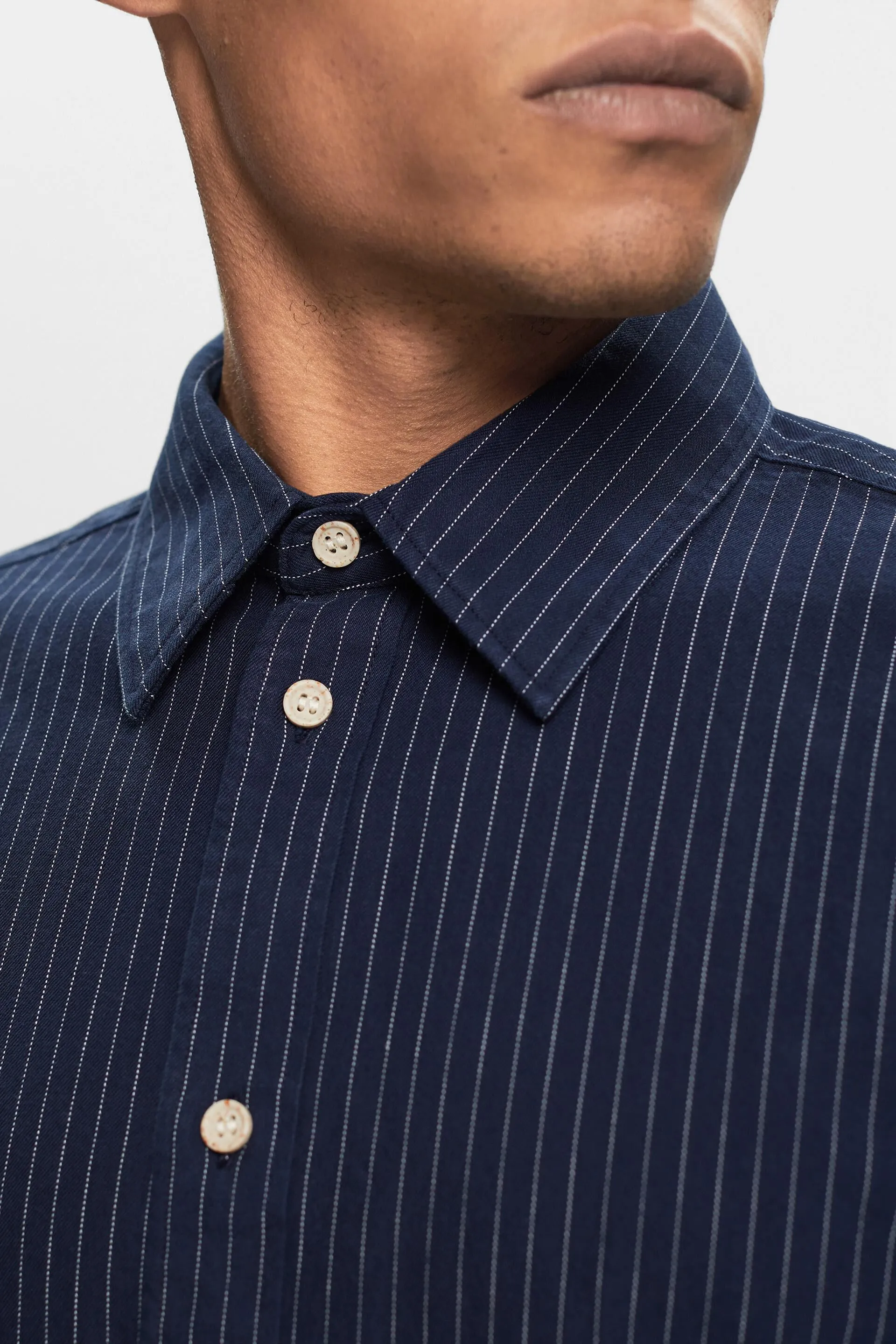 Camicia in twill a righe gessate, 100% cotone