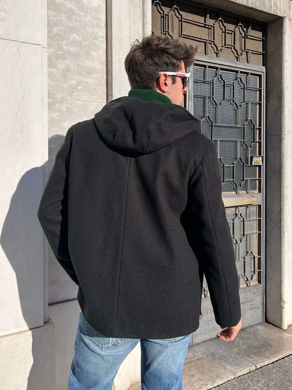 Cappotto cappuccio e tasche