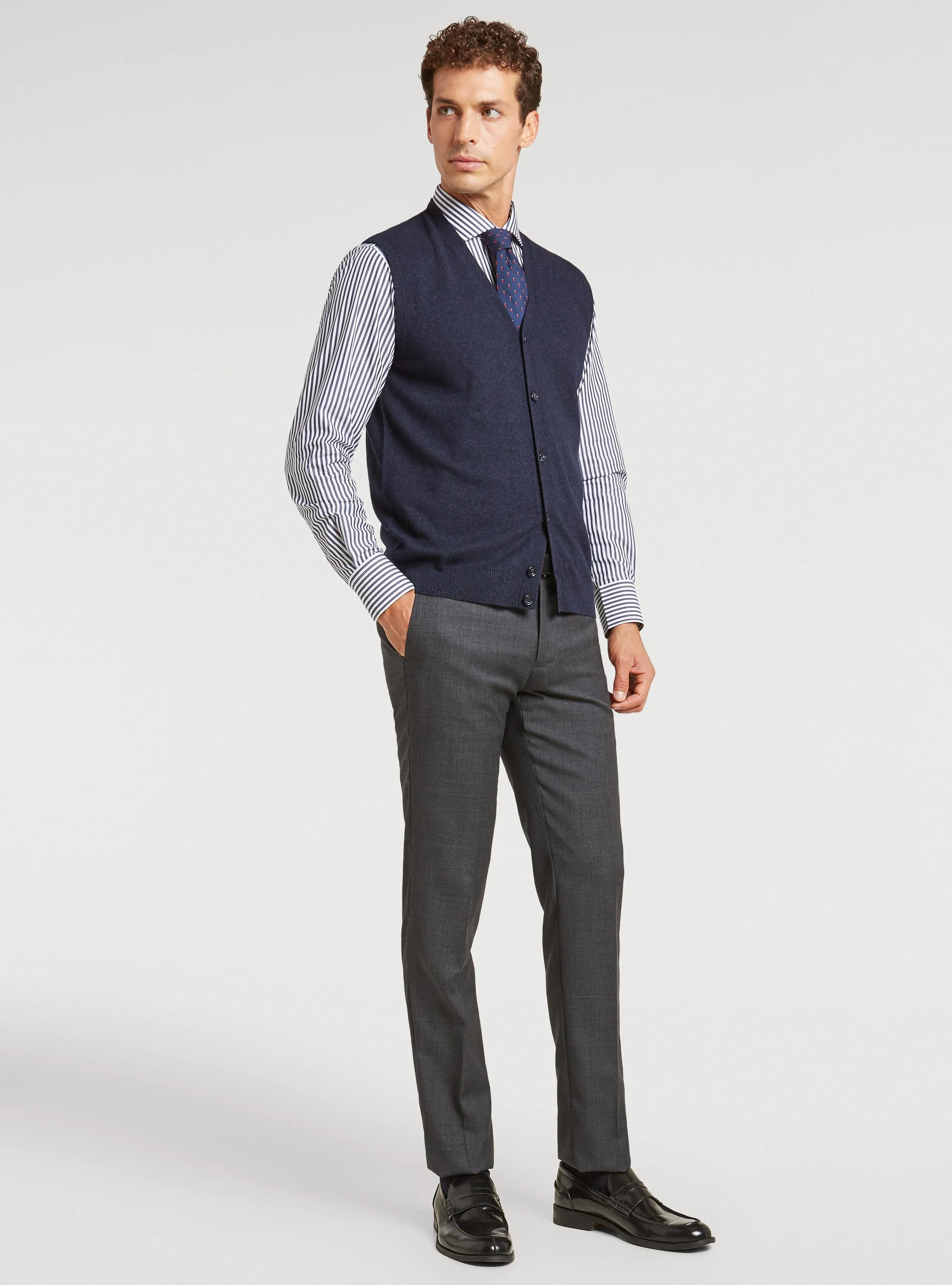   Gilet con bottoni in lana Merino      