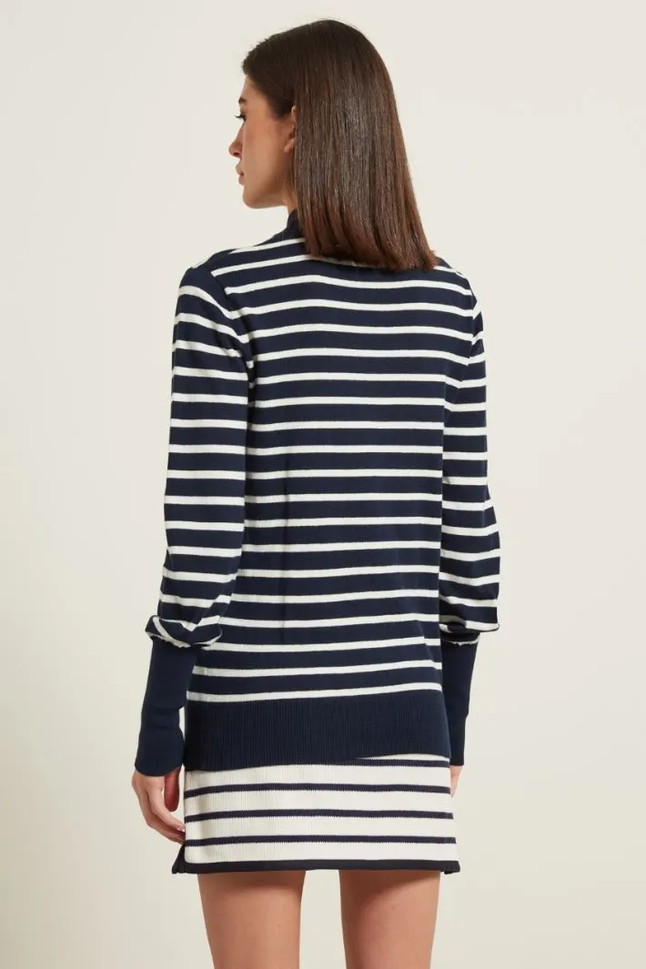 Maglia con collo montante