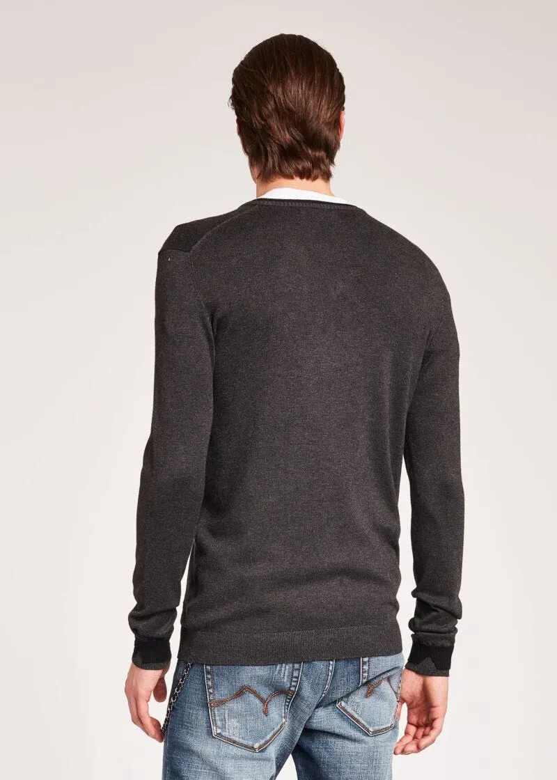Maglia con dettagli cut out