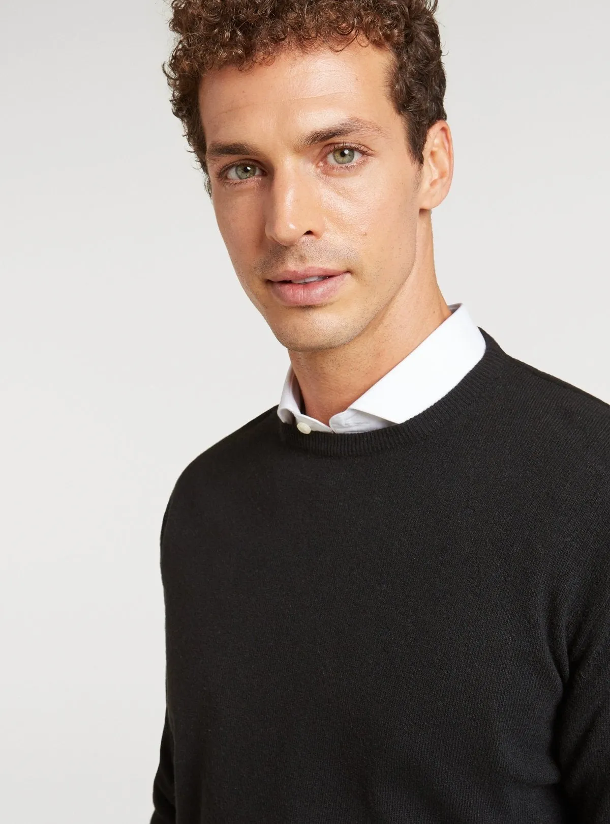   Maglia girocollo in lana e cashmere      