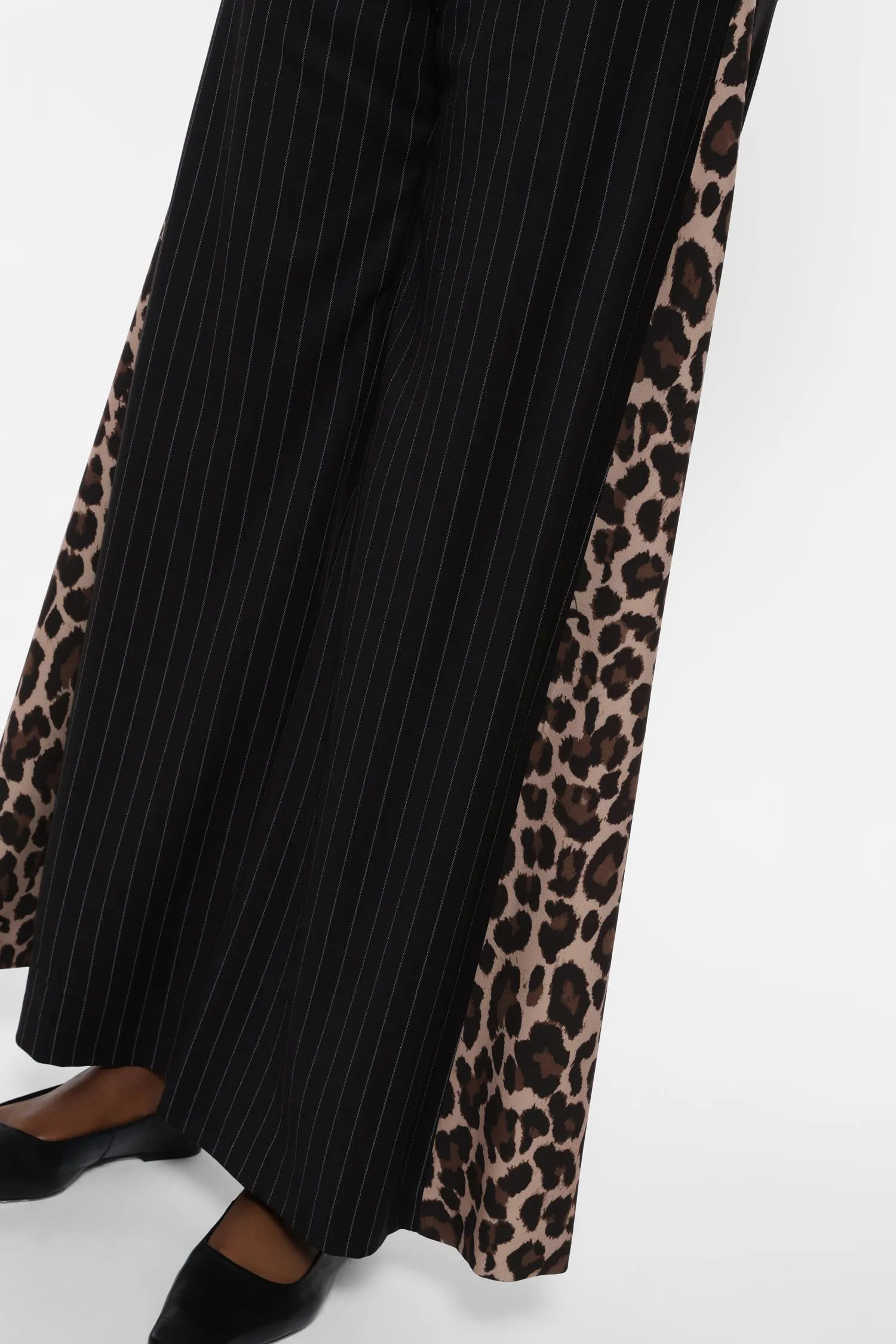   Pantaloni a palazzo con dettagli laterali animalier     