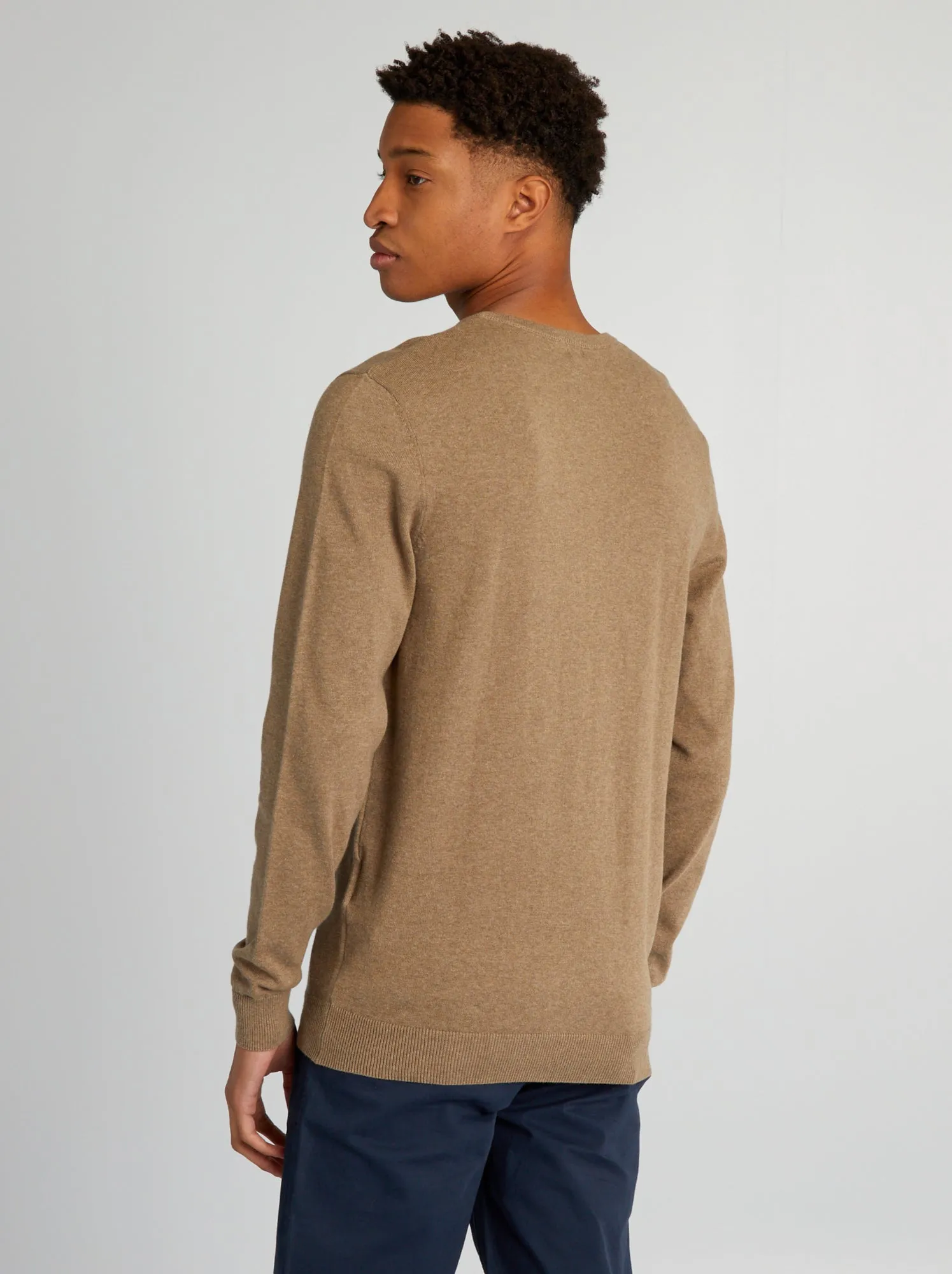 Pullover in maglia con scollo a V per persone più alte di 190 cm - BEIGE