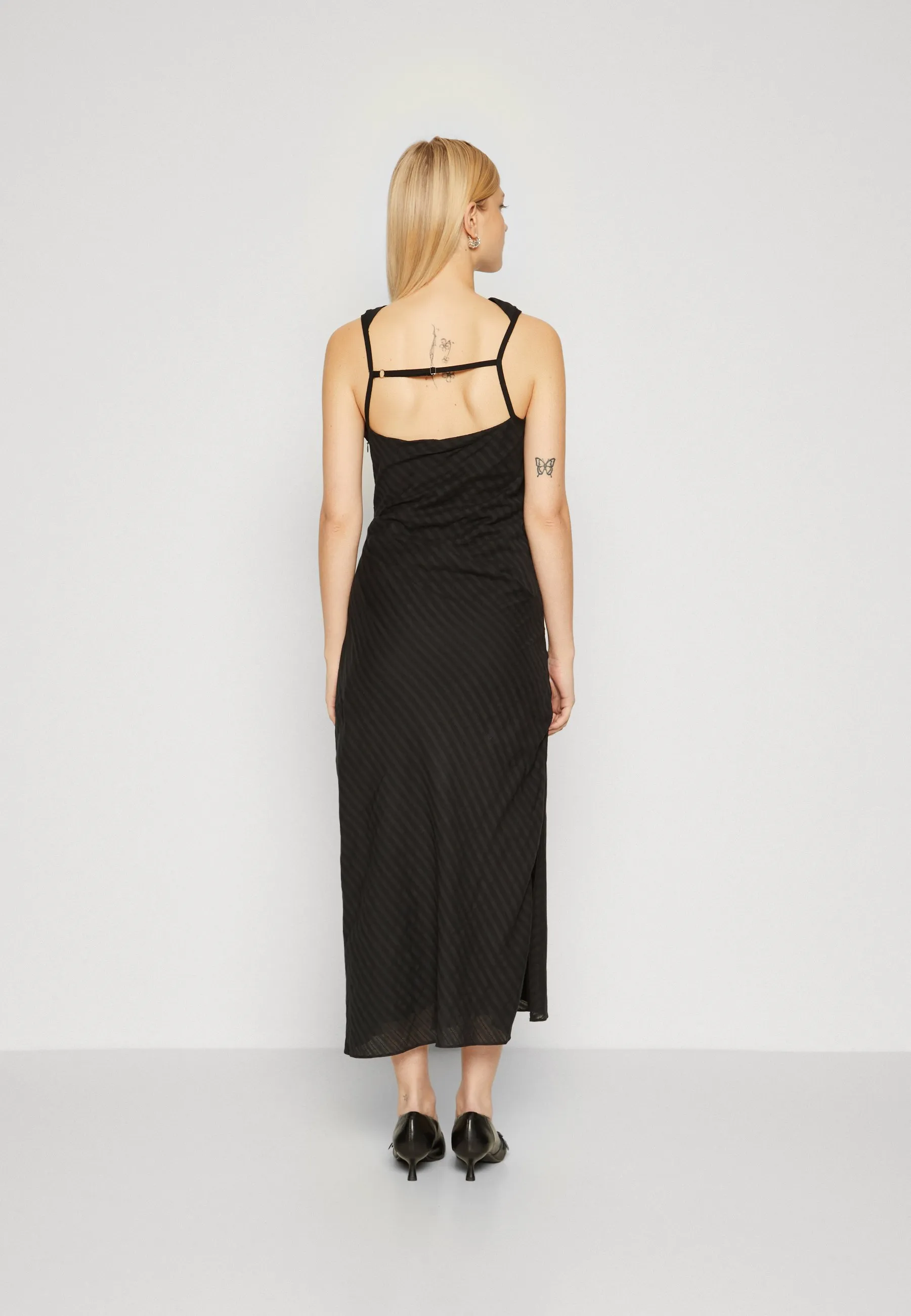 SAHIRA DRESS - Abito da sera
