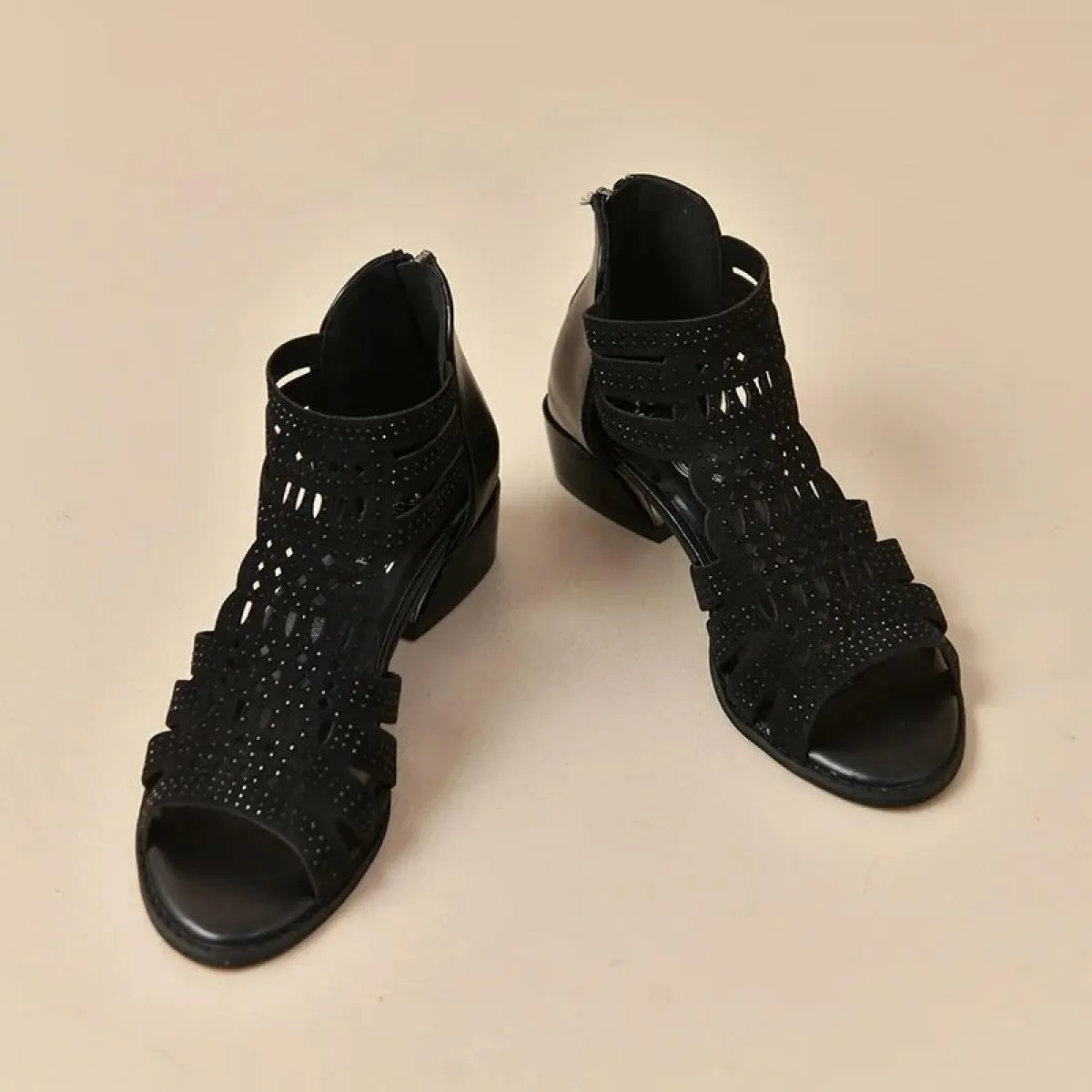 Sandali da donna 2023 Estate Scarpe Taglie Forti Punk Open Toe Tacco grosso Sandali Gladiatore da donna Retro Tacco basso Donna